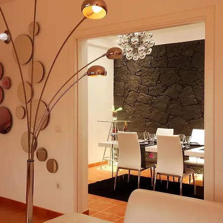 Happy Con Piscina Privada Villa Playa Blanca (Lanzarote)