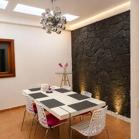 Villa Happy Con Piscina Privada Playa Blanca (Lanzarote)