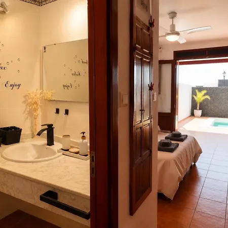 Happy Con Piscina Privada Villa *